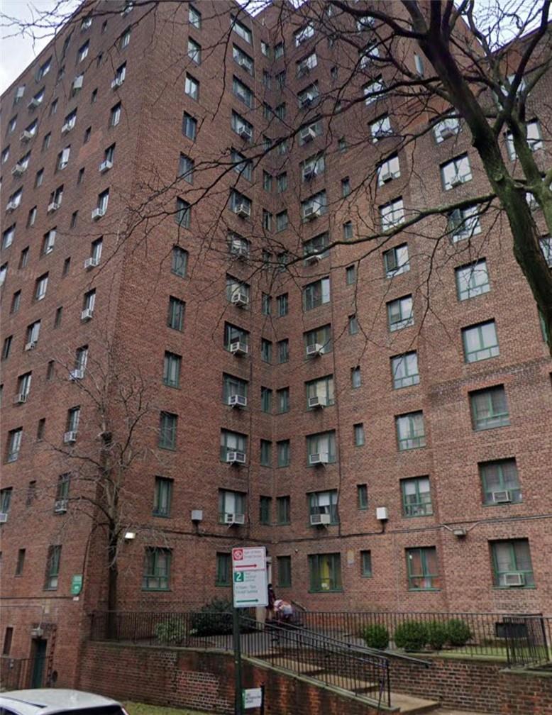 1560 Metropolitan Ave Unit Me