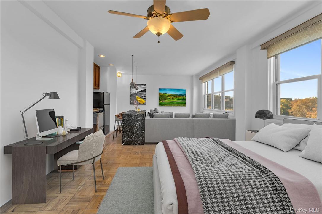 3935 Blackstone Ave Unit 5K