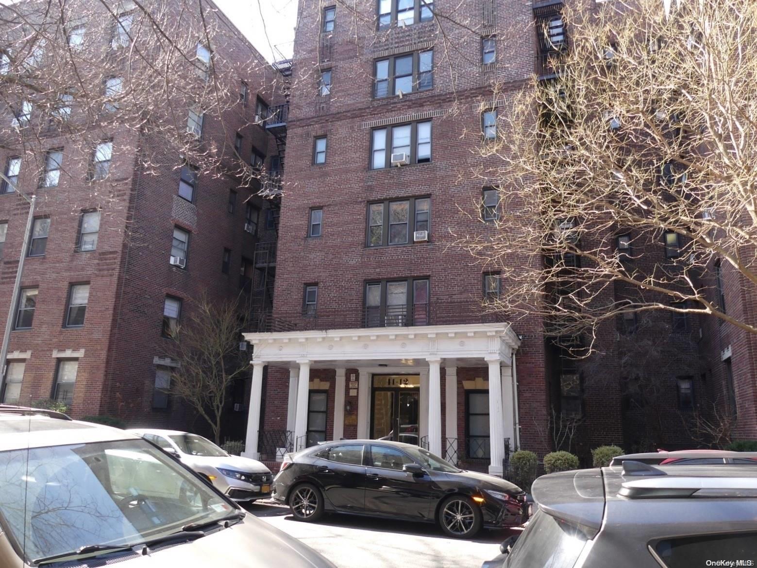 4112 41st St Unit 2J