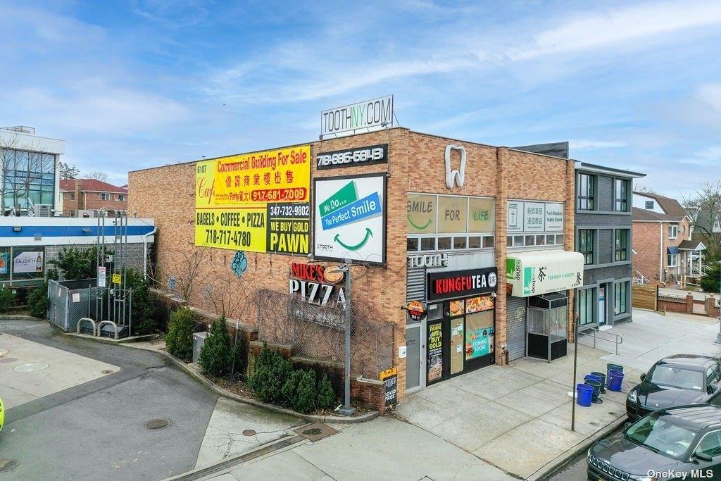 6107 Utopia Pkwy