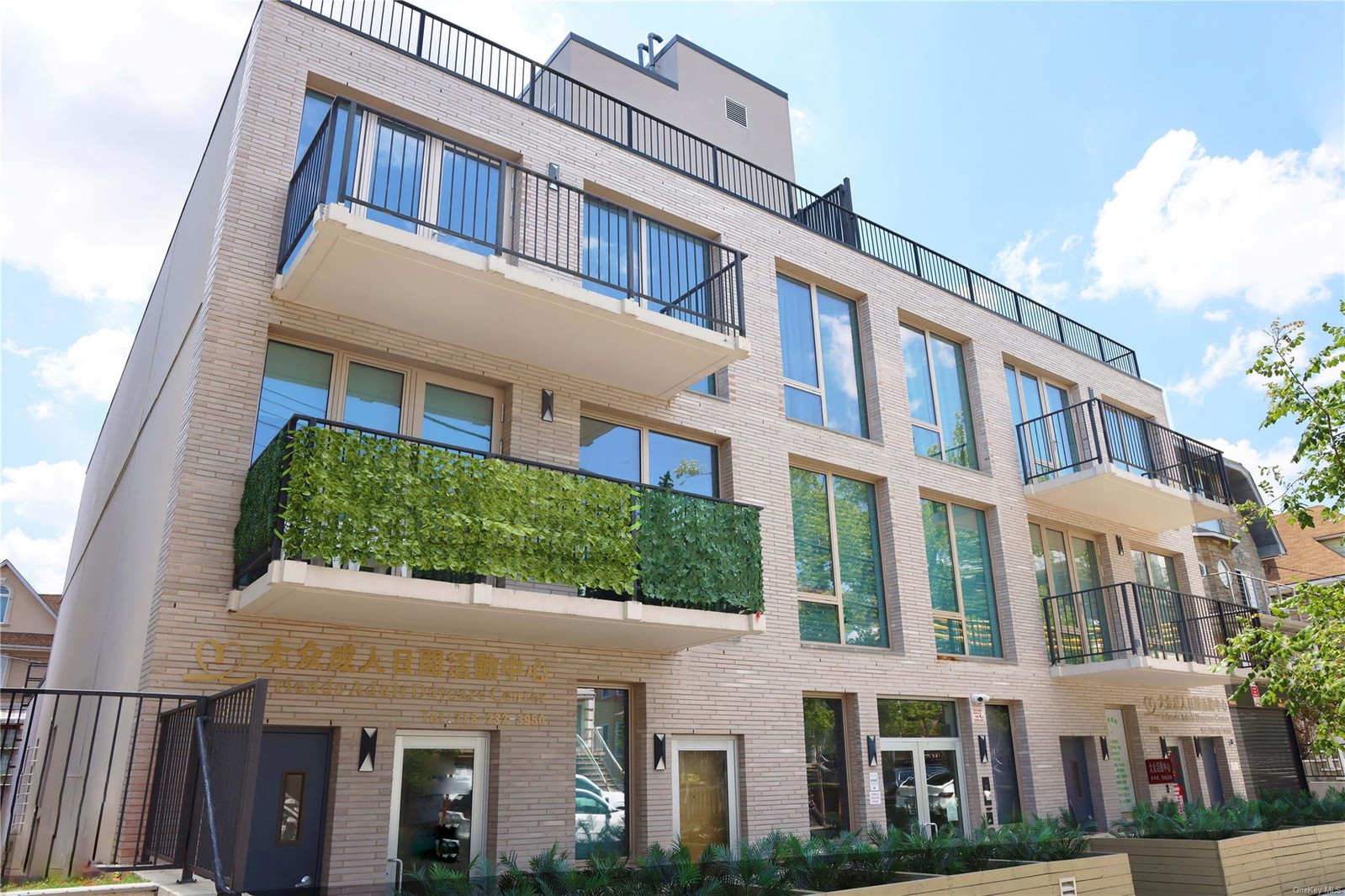 1548 72nd St Unit 301
