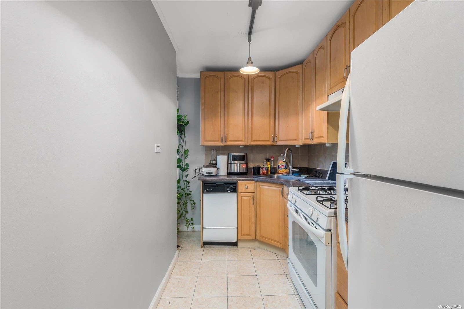 3420 78th St Unit 2J