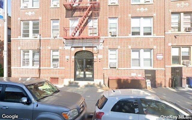 3026 35th St