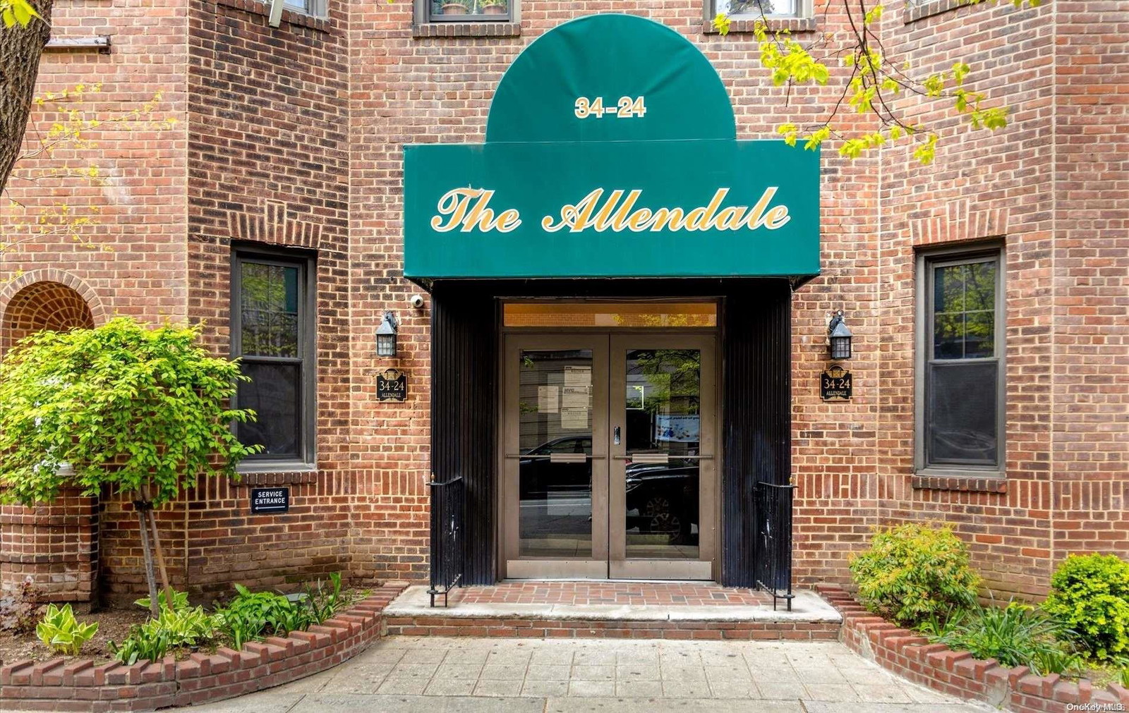3424 82nd St Unit 5M