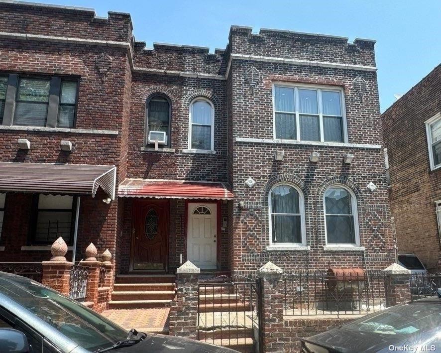211 E 96th St Unit 4