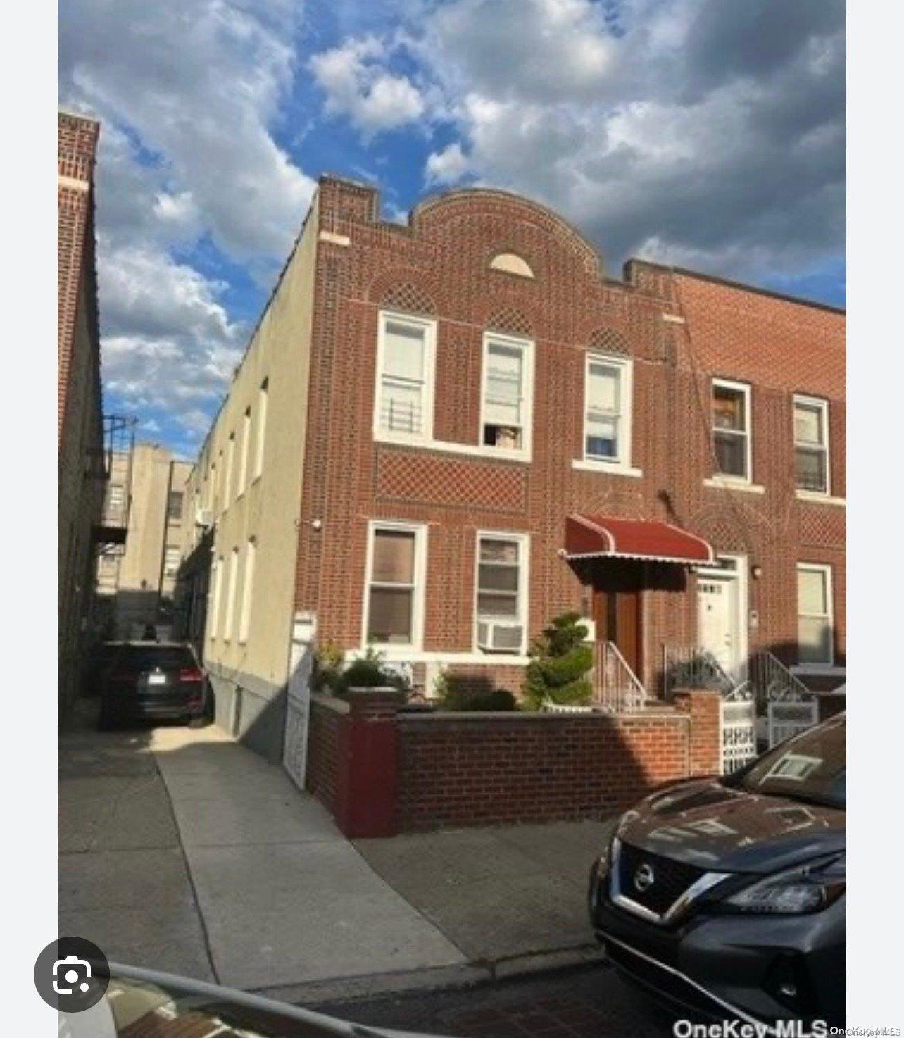 315 Legion St