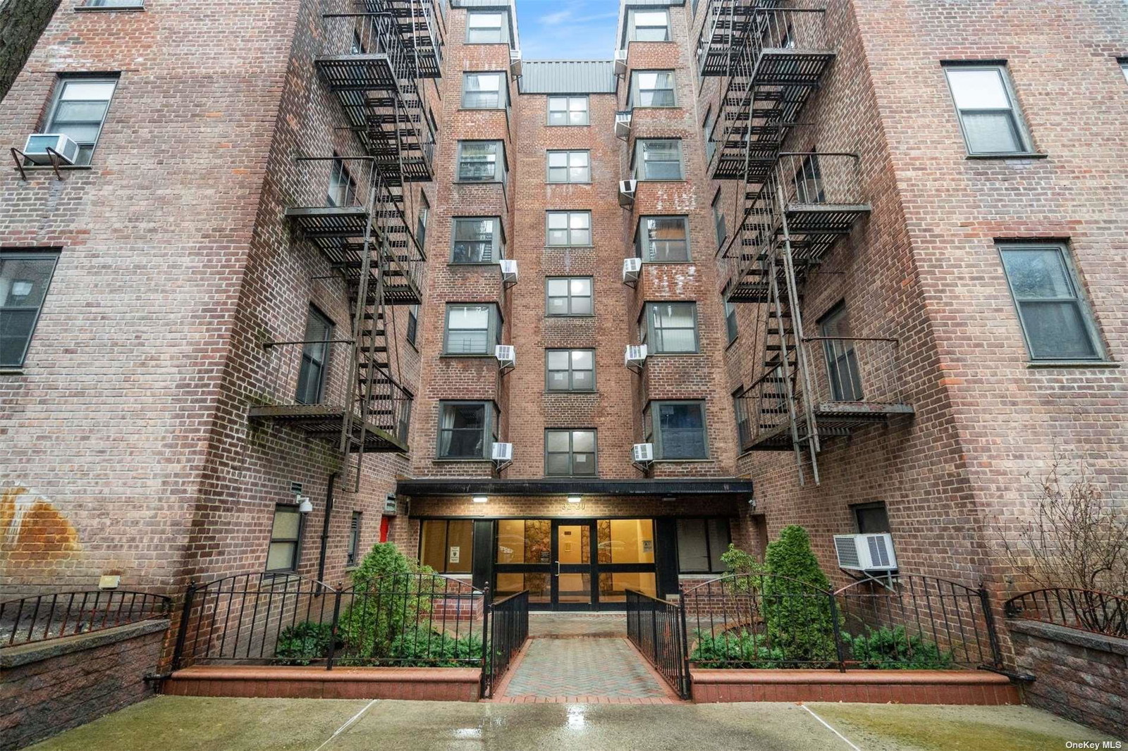 3220 92nd St Unit D507
