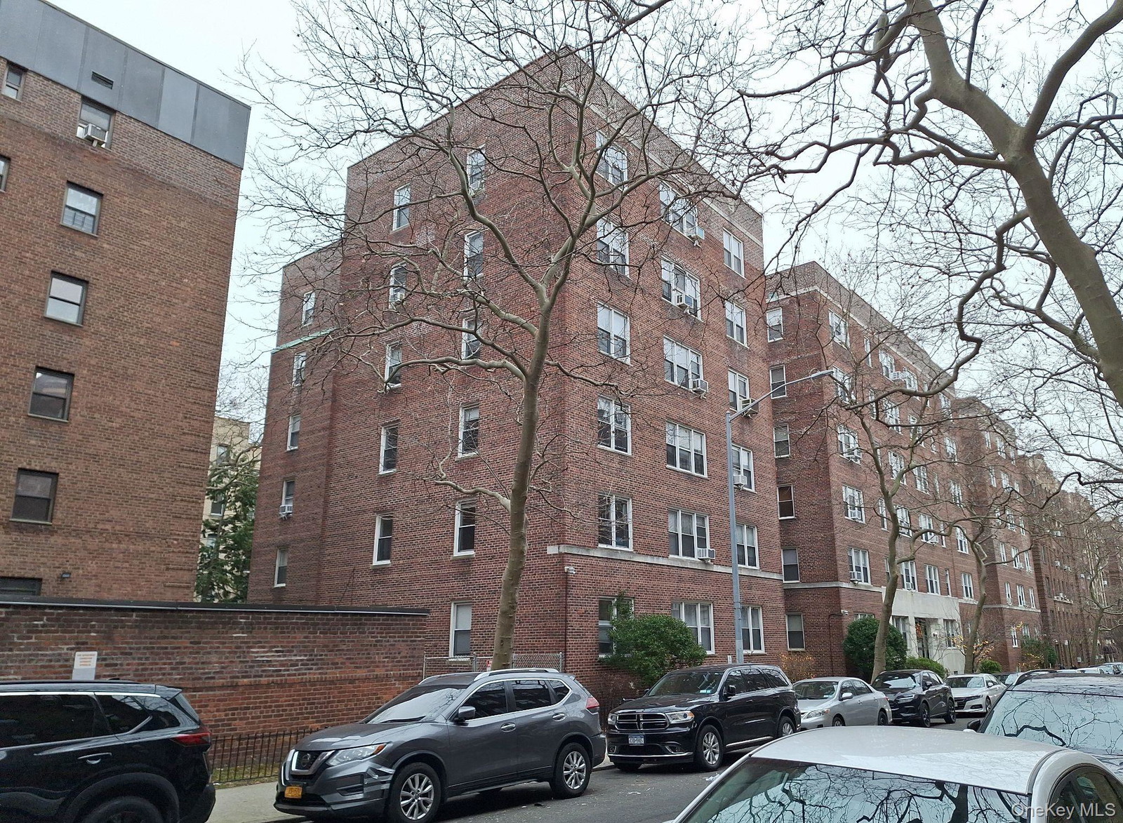 3521 79th St Unit 4E