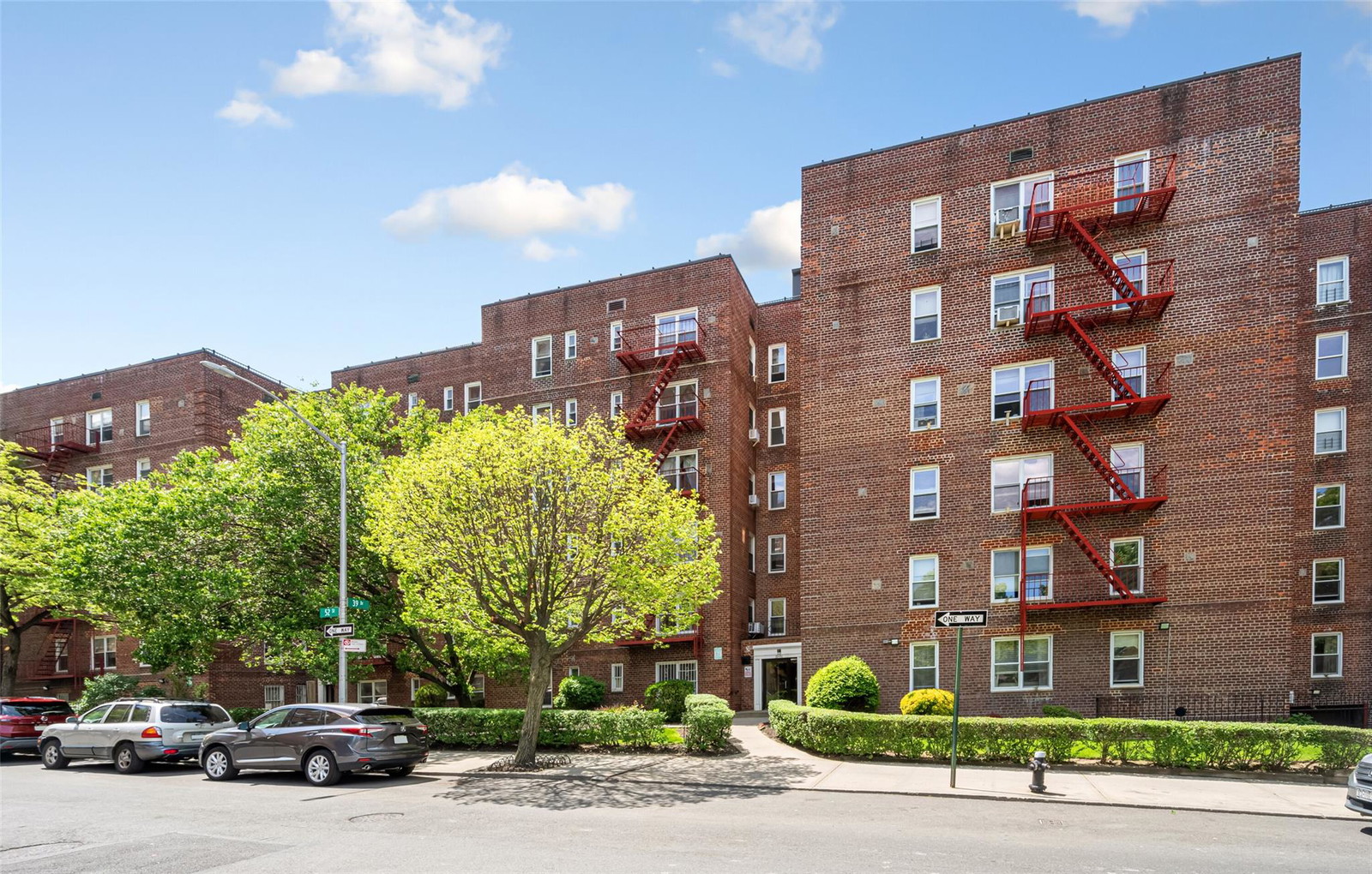 39-50 52nd Streets Unit 1B