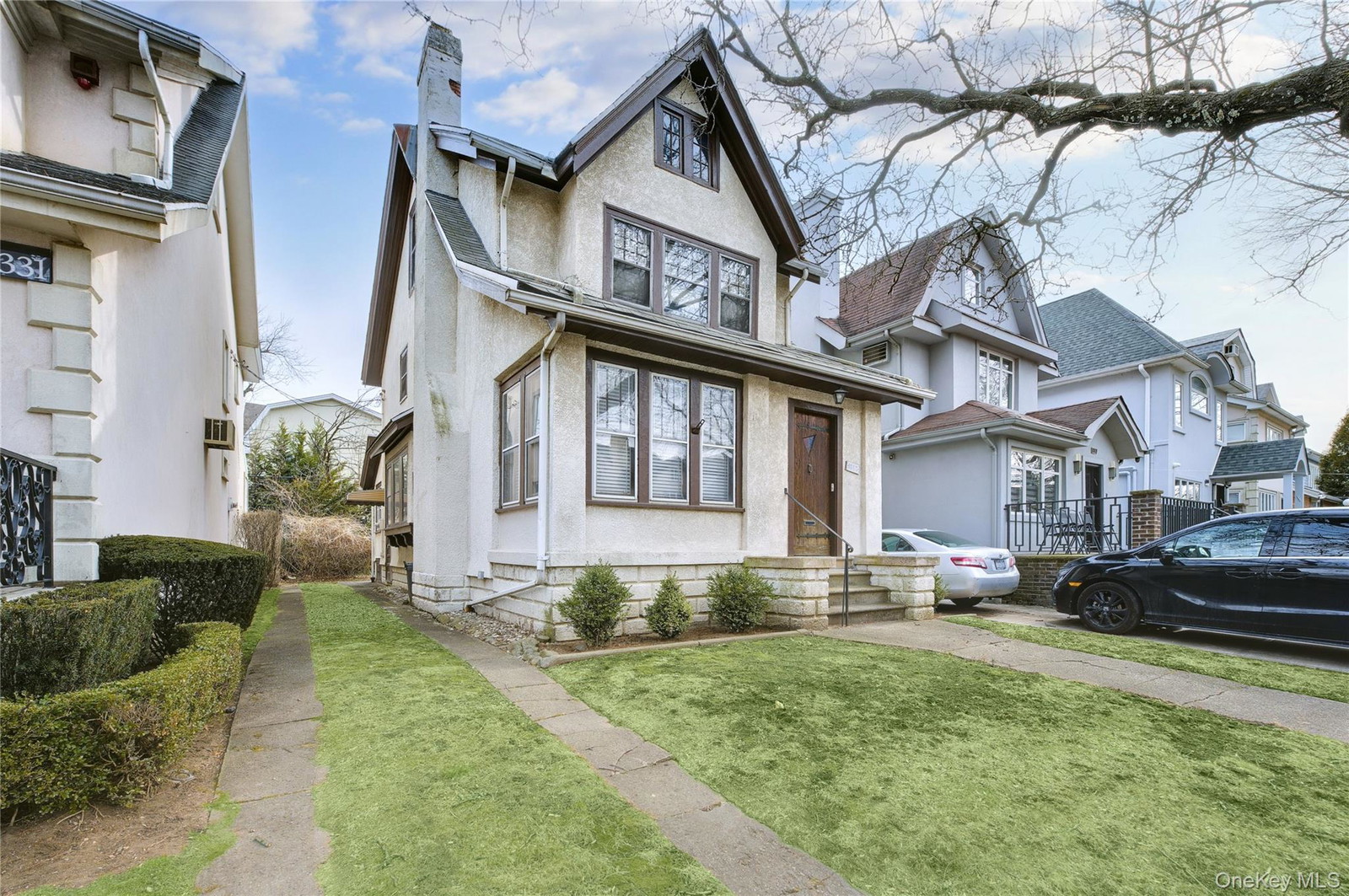 1333 E 26th St