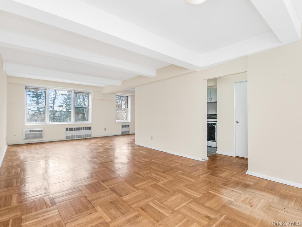 679 W 239th St Unit 1C