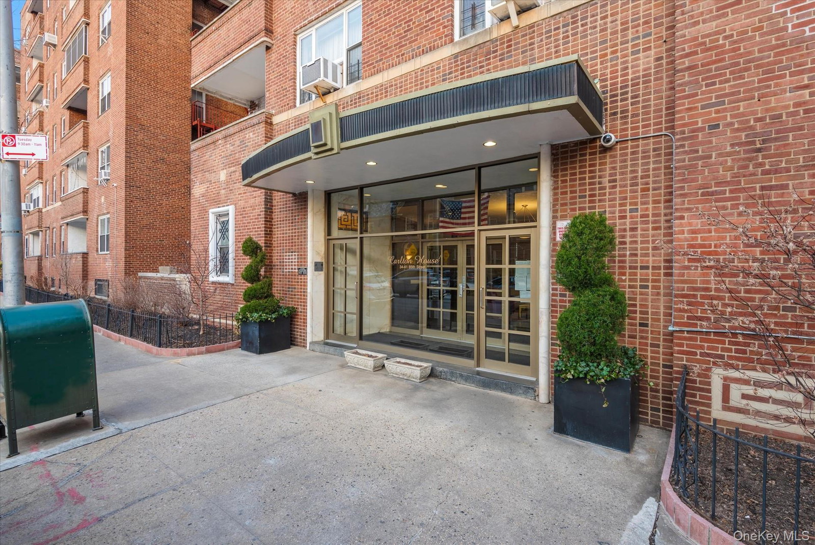 3441 85th St Unit 4S