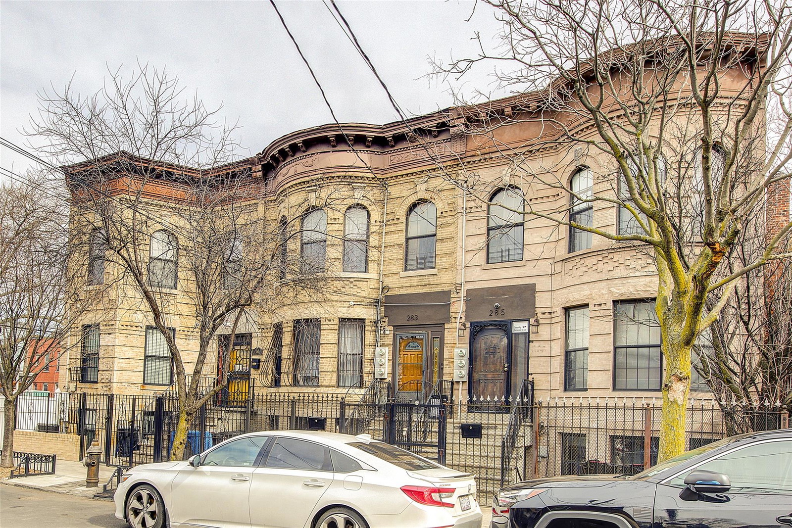 283 Montauk Ave