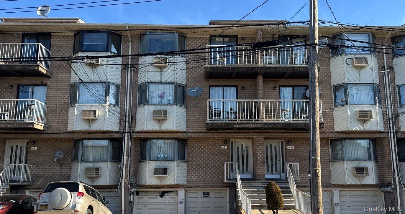 1093 E 72nd St Unit 13