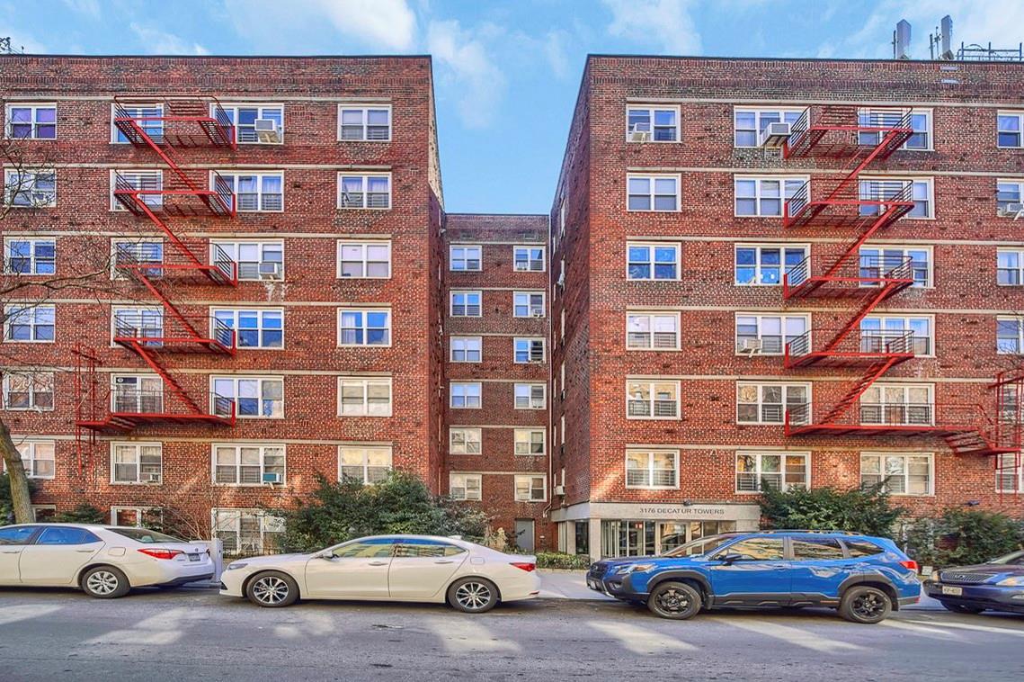 3176 Decatur Ave Unit 1I