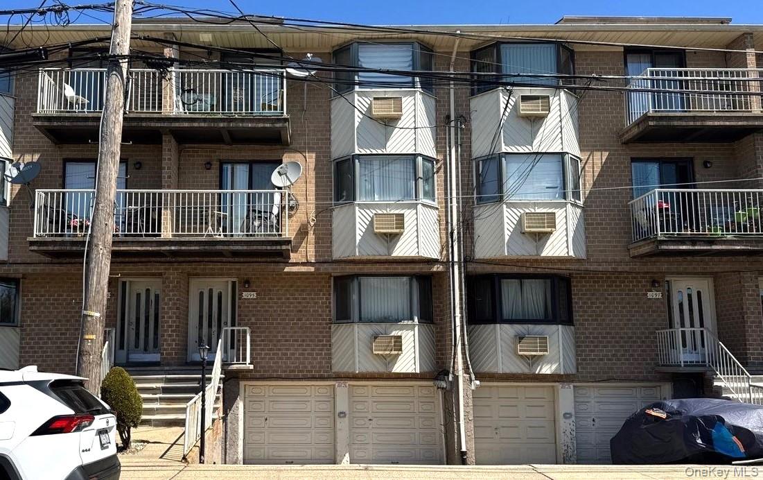1095 E 72nd St Unit 10