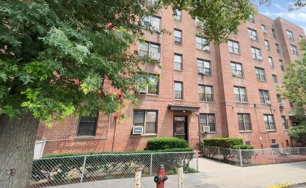 745 E 231st St Unit 1F