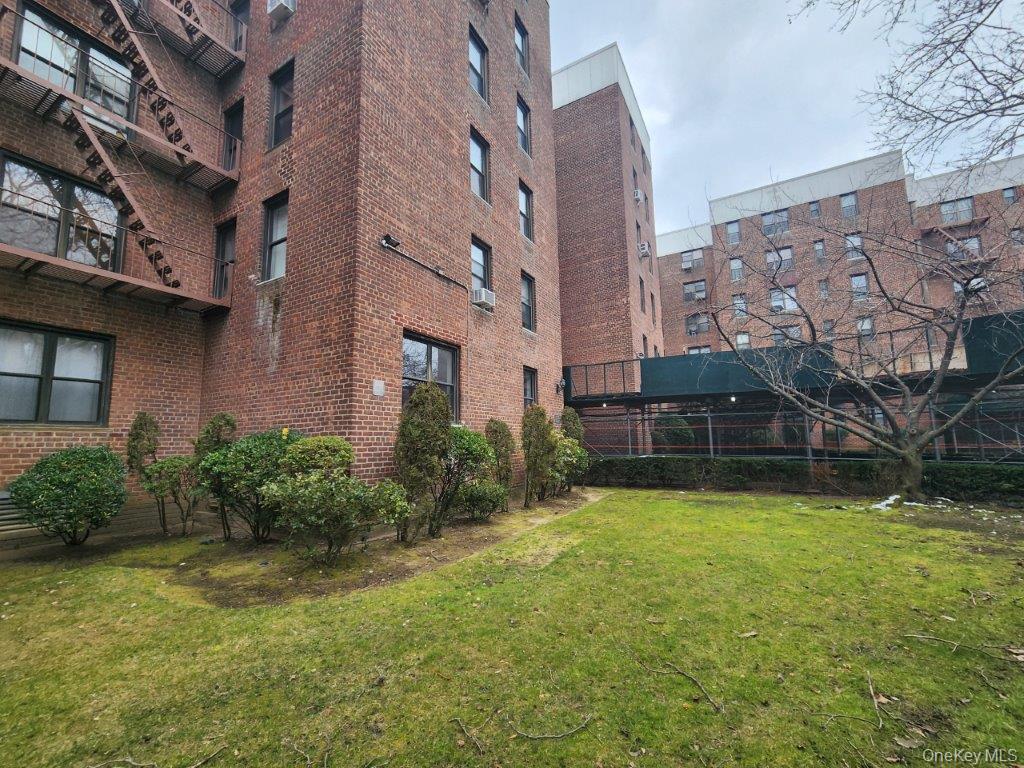 2251 Plumb 1st St Unit 6B