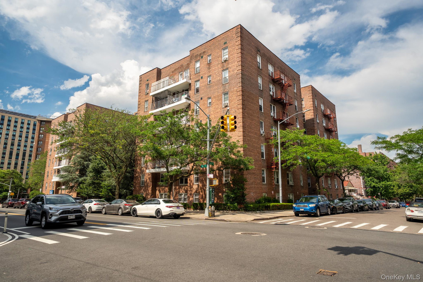 6259 108th St Unit 4N