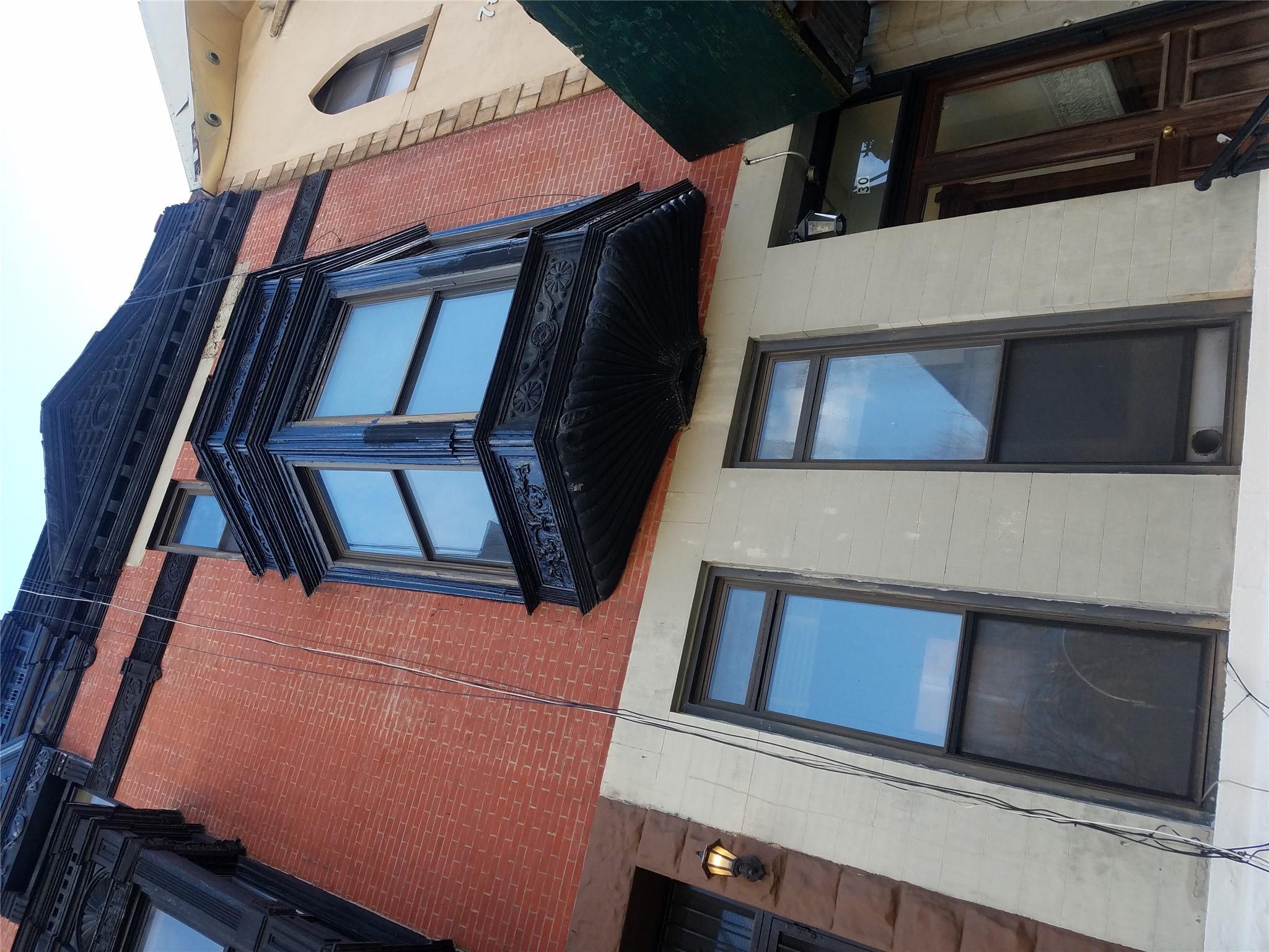 30 Edgecombe Avenue