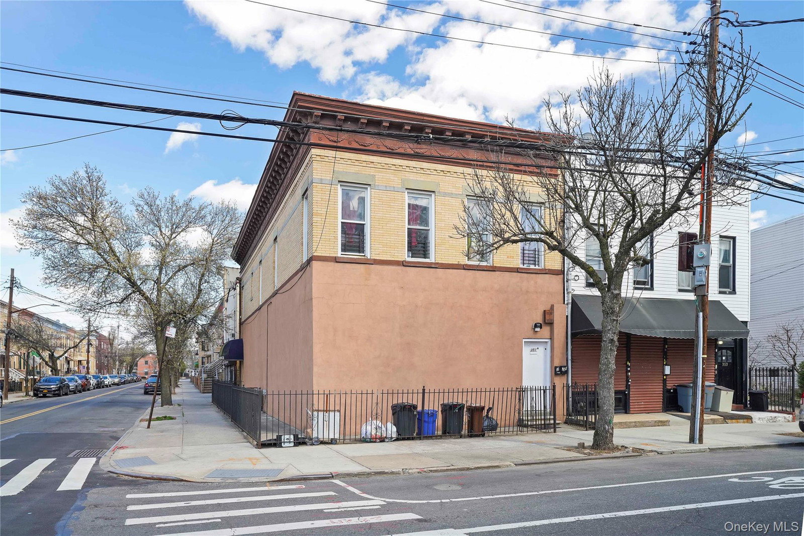 351 Onderdonk Ave
