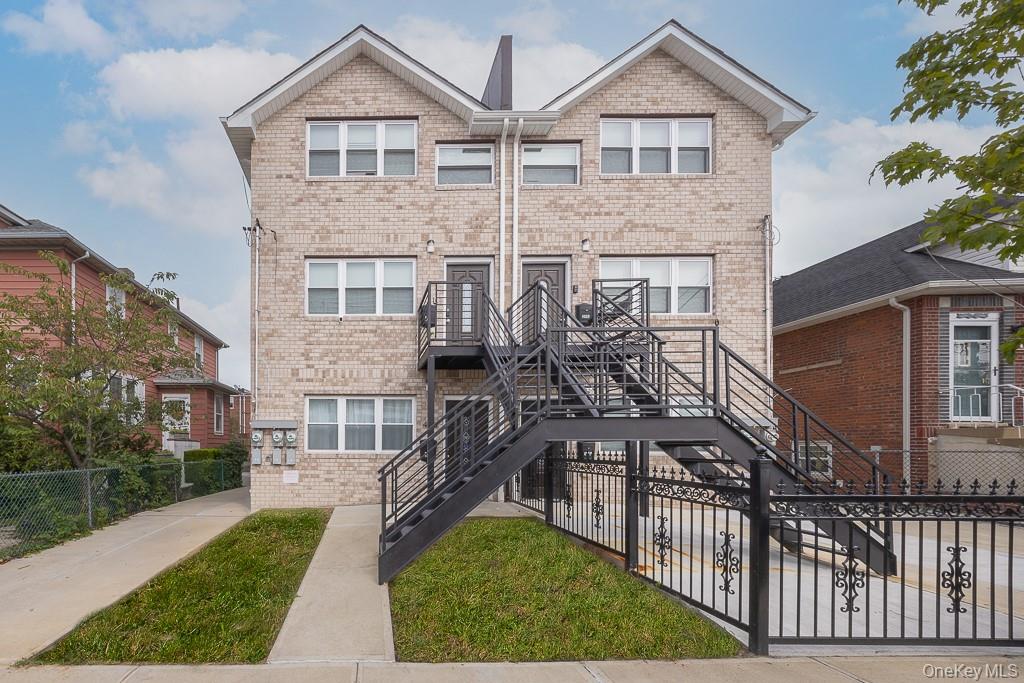 416 Revere Ave