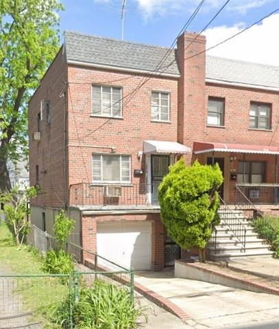 4749 Richardson Ave