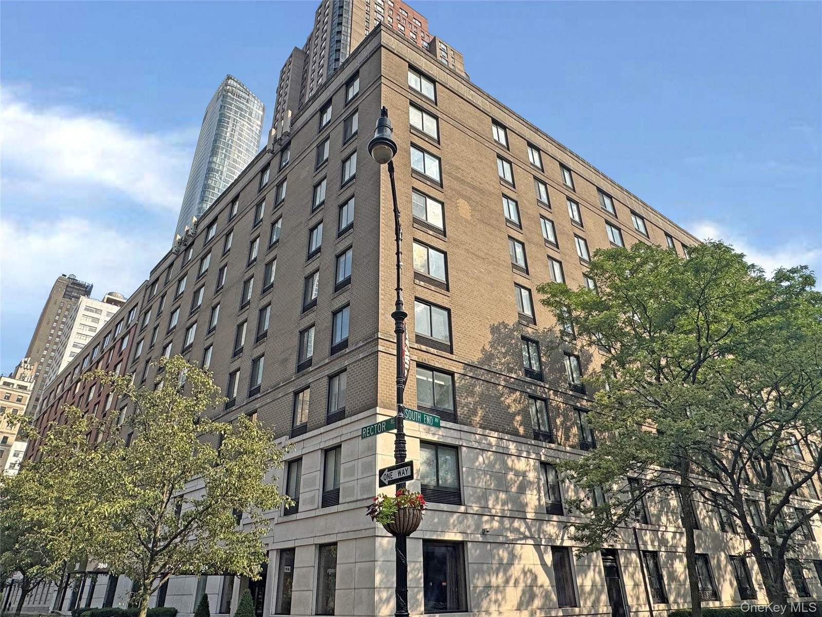 280 Rector Place Unit 1G