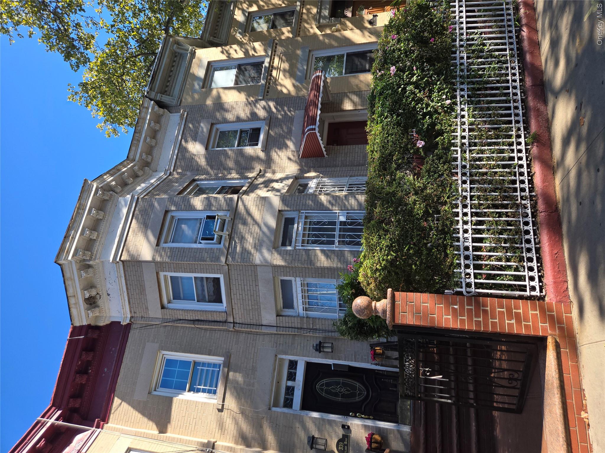 343 Rutland Rd
