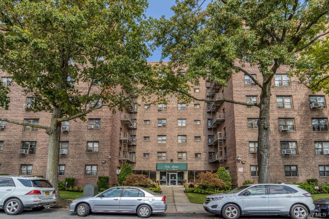 20415 Foothill Ave Unit B77