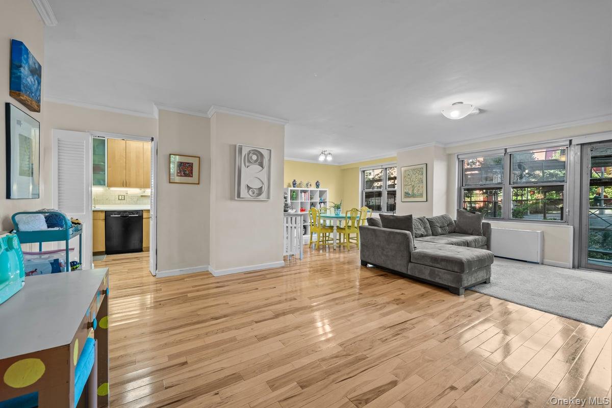 2500 Johnson Avenue N Unit 2np