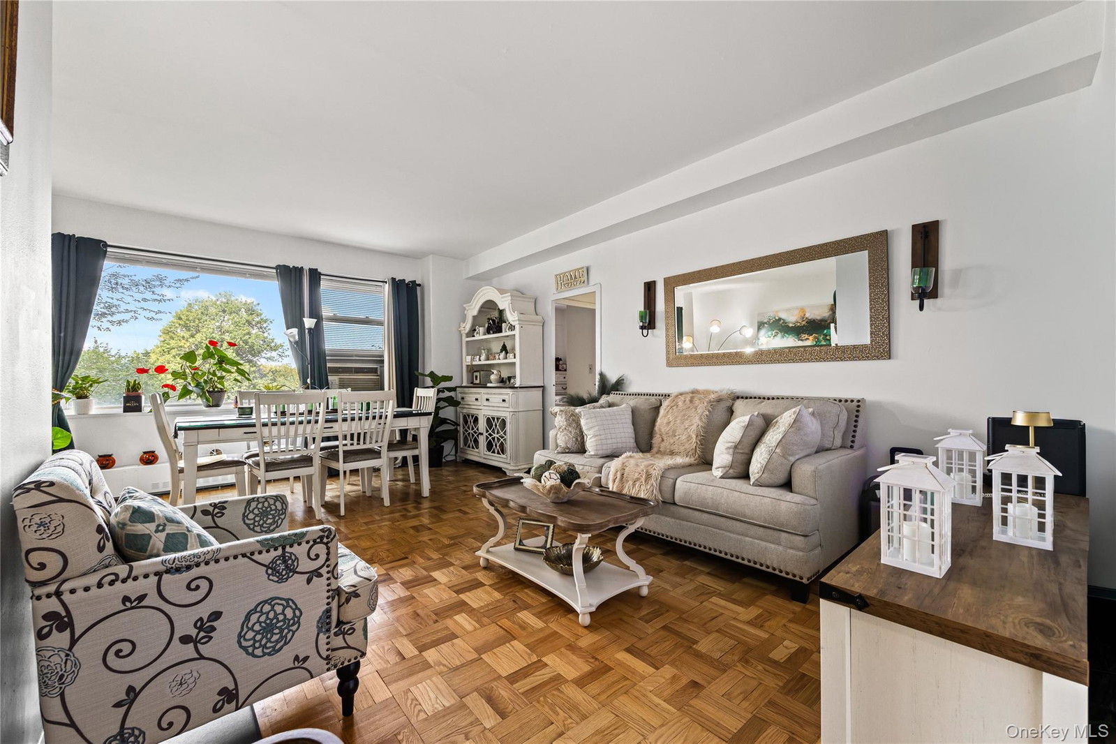 3 Fordham Hill Oval Unit 3C