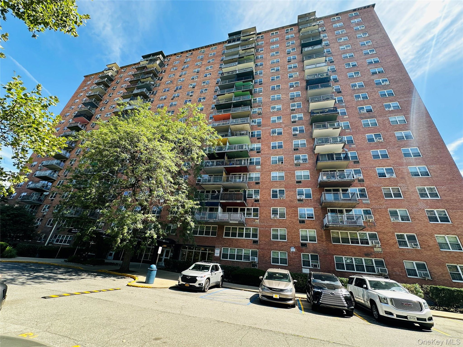 880 Boynton Ave Unit 8M