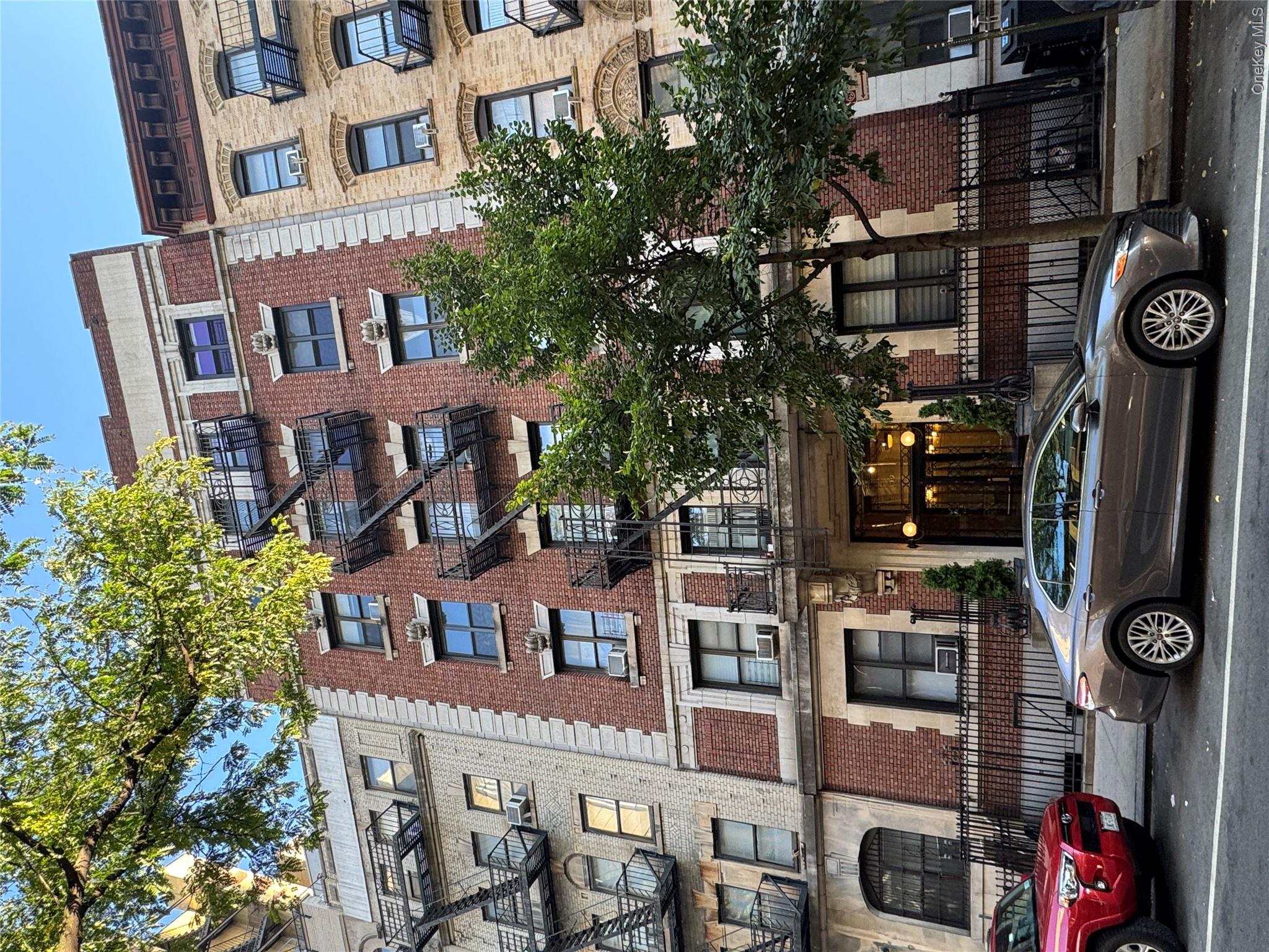 139 E 30th Street Unit 3D