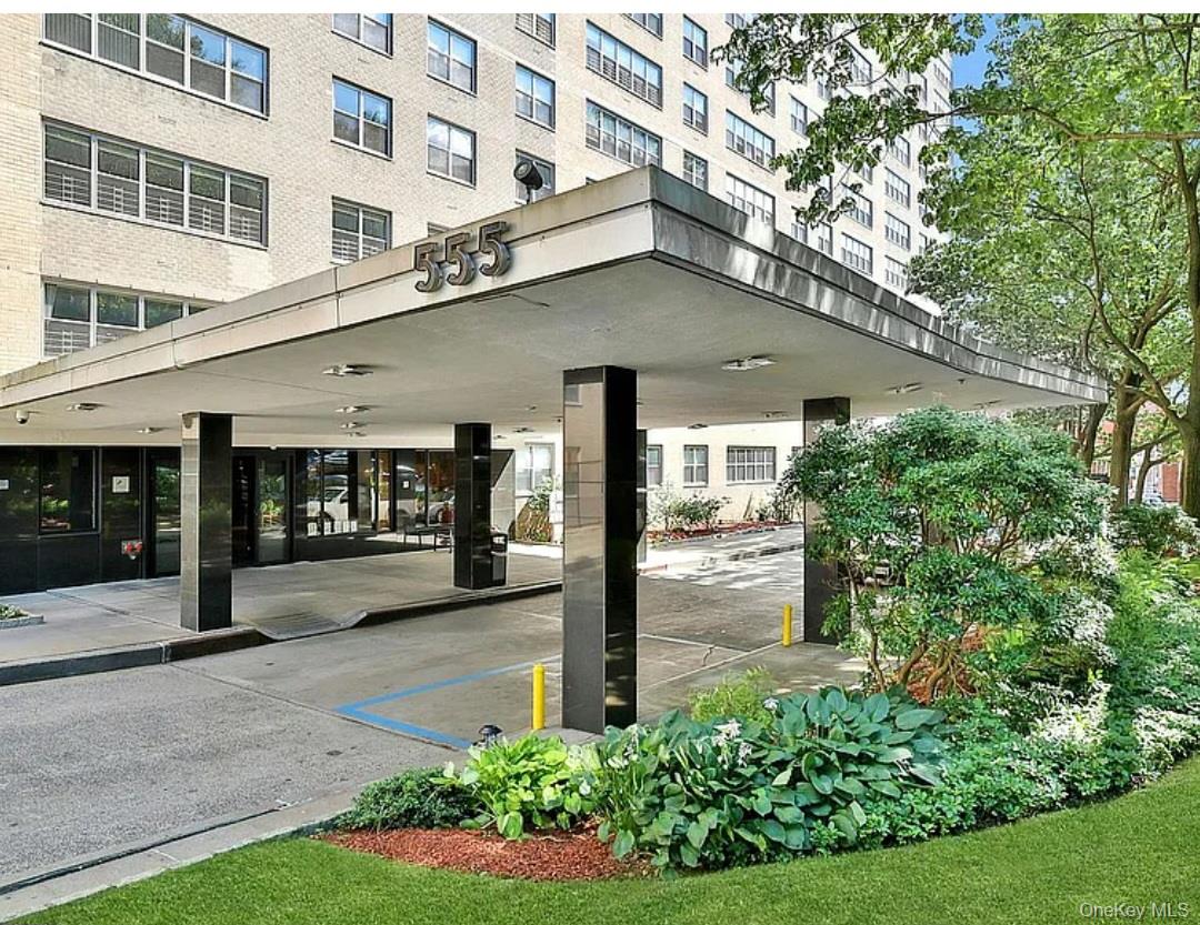 555 Kappock St Unit 12J