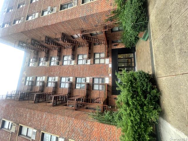2165 Matthews Ave Unit 4F