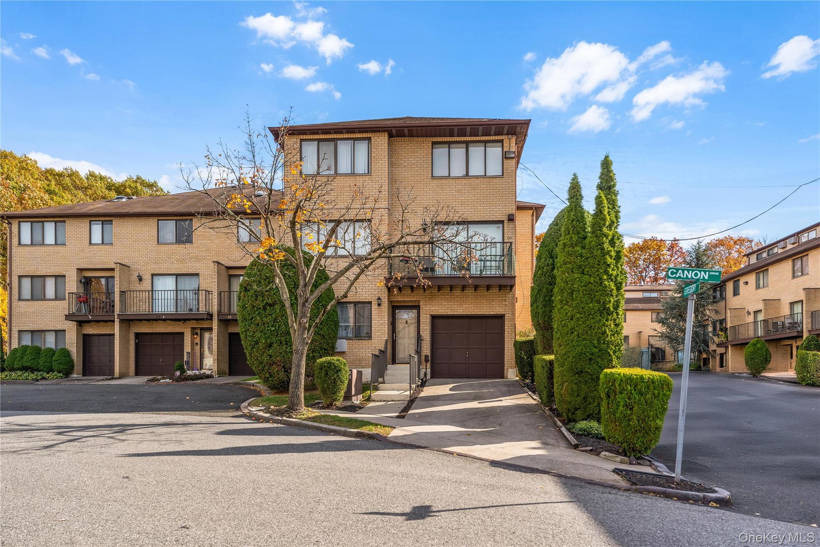 17 Gregory Ln Unit A