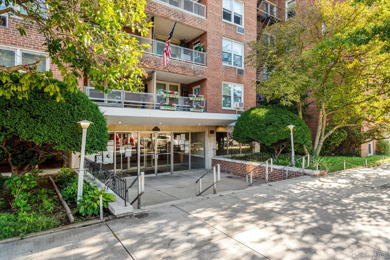 6011 Broadway Unit 4N