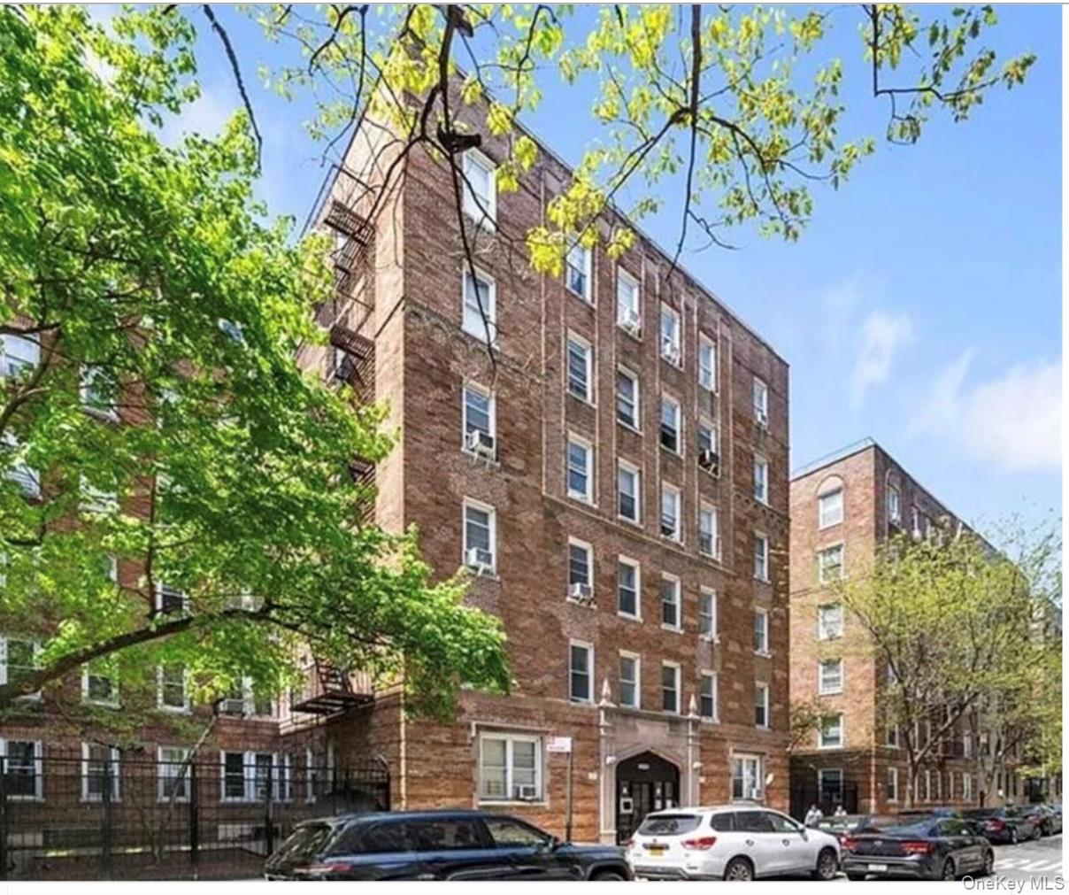 2081 Cruger Ave Unit 1K
