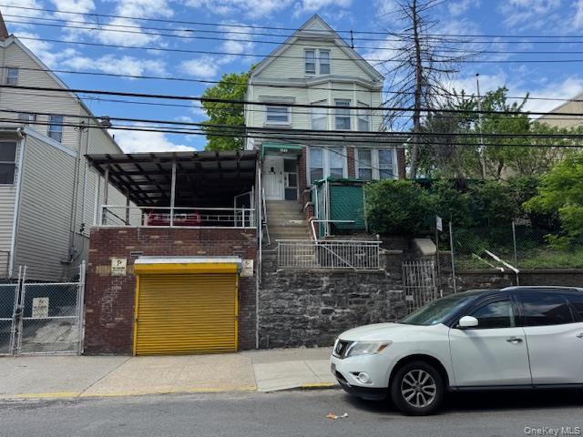 1547 Beach Ave 1549 &