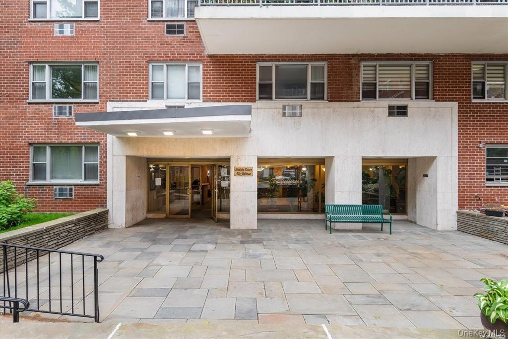 5240 39th Dr Unit 4U