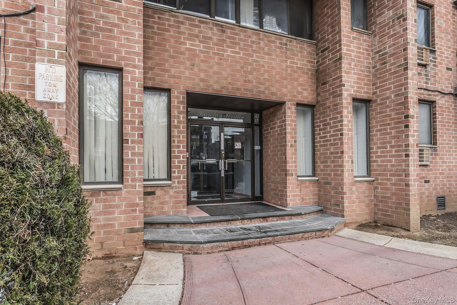 14745 Barclay Ave Unit 5B