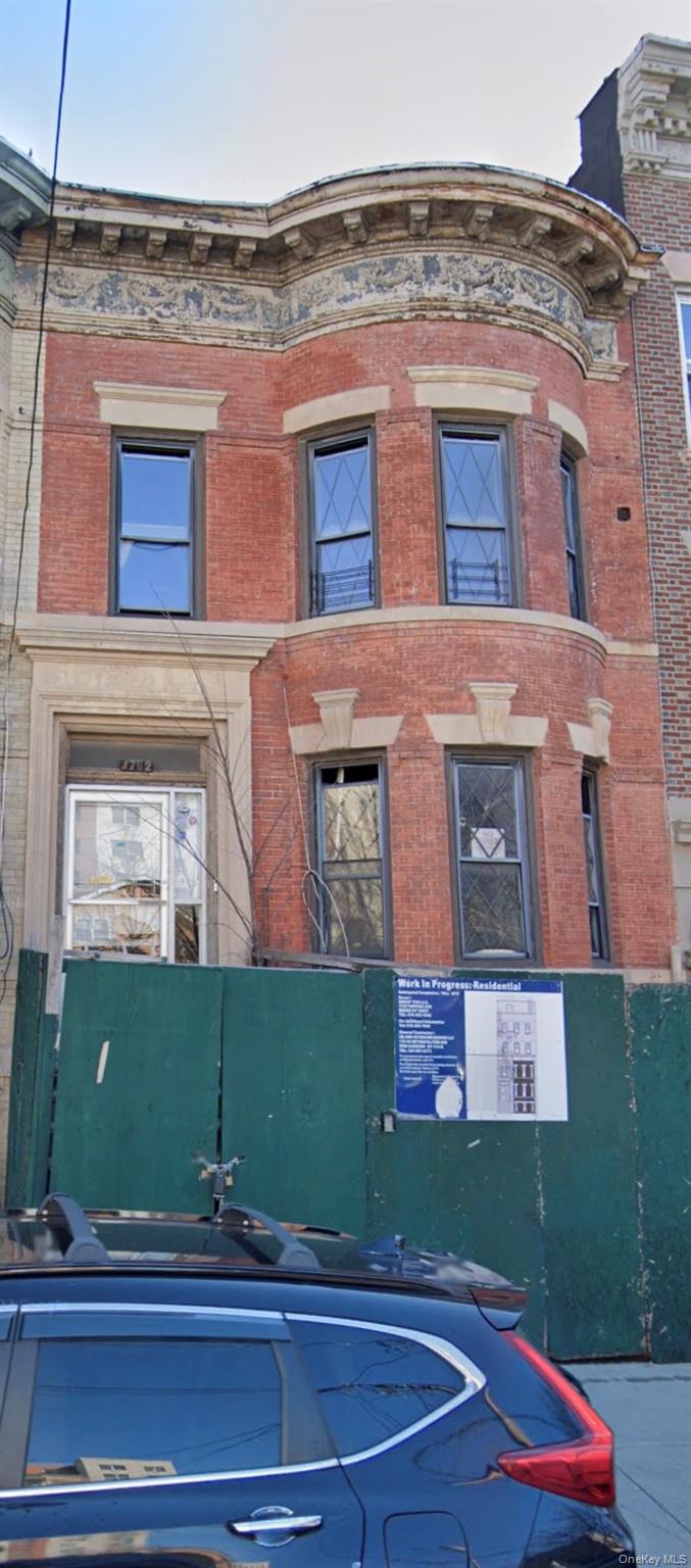 1762 Topping Ave