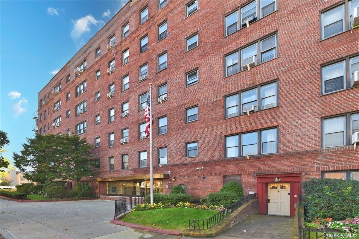 14350 Hoover Ave Unit 219