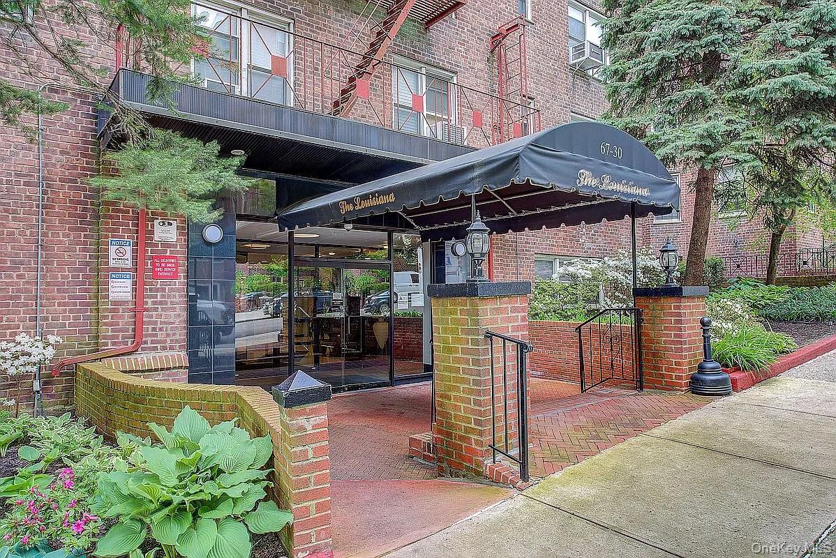 6730 Clyde St Unit 4P