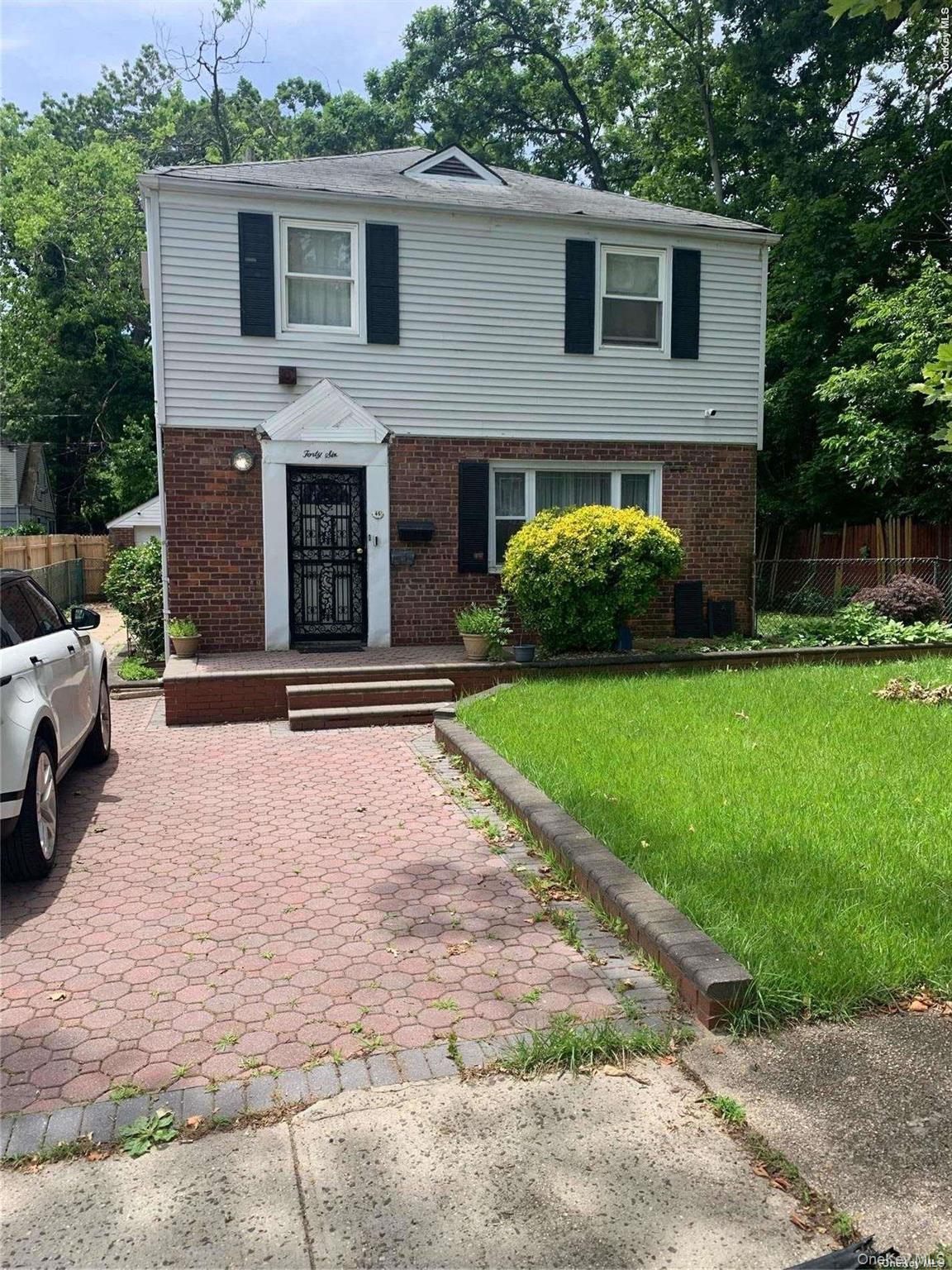 46 Hathaway Ave