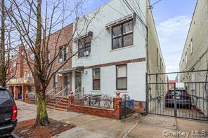 1715 Saint Peters Ave