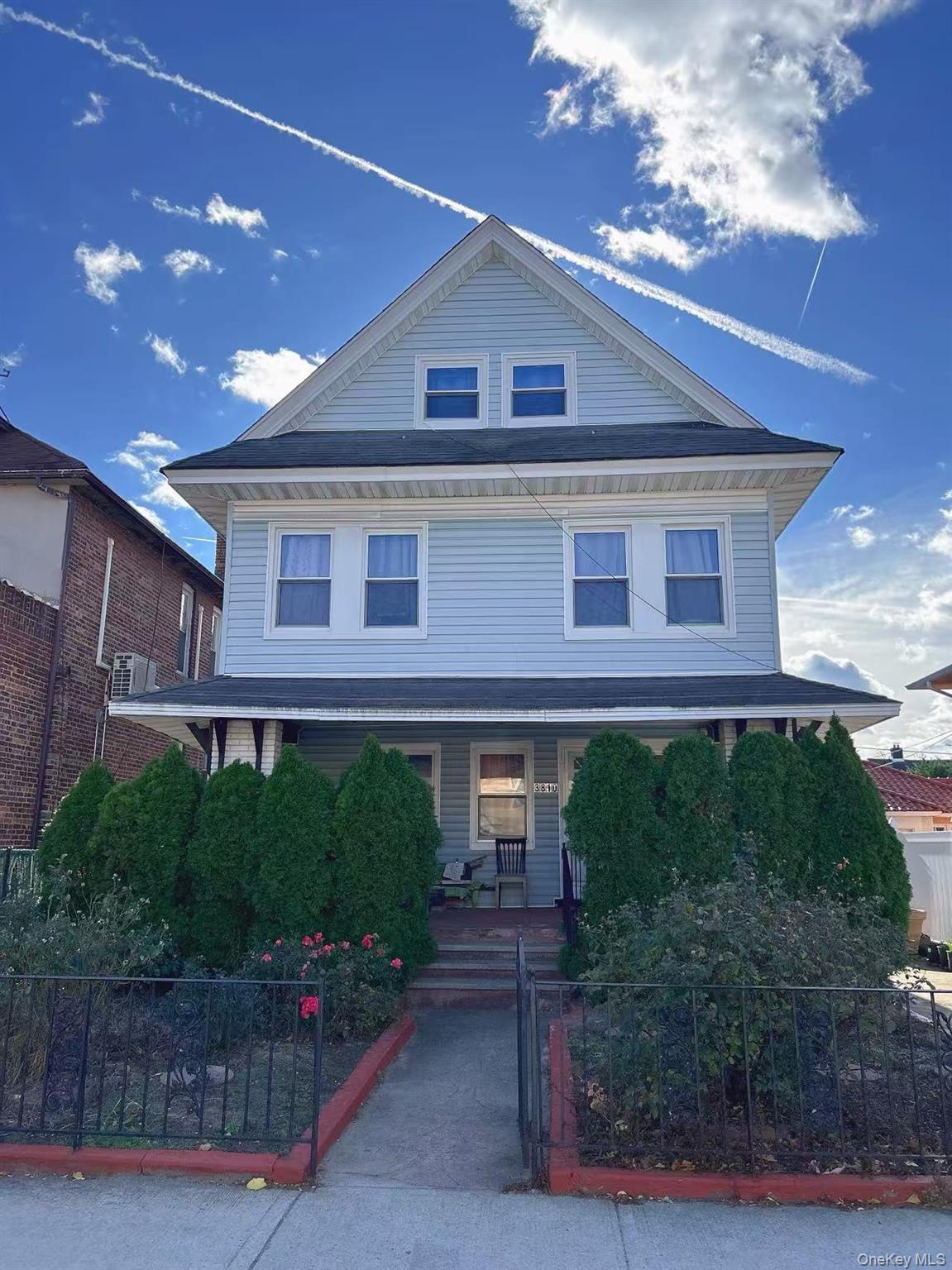 3810 Neptune Ave