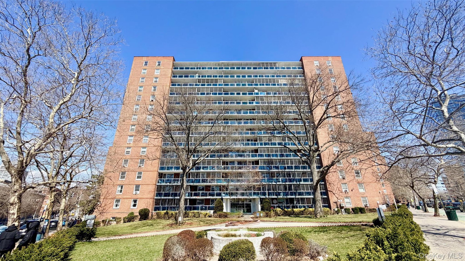 9707 63rd Rd Unit 8G