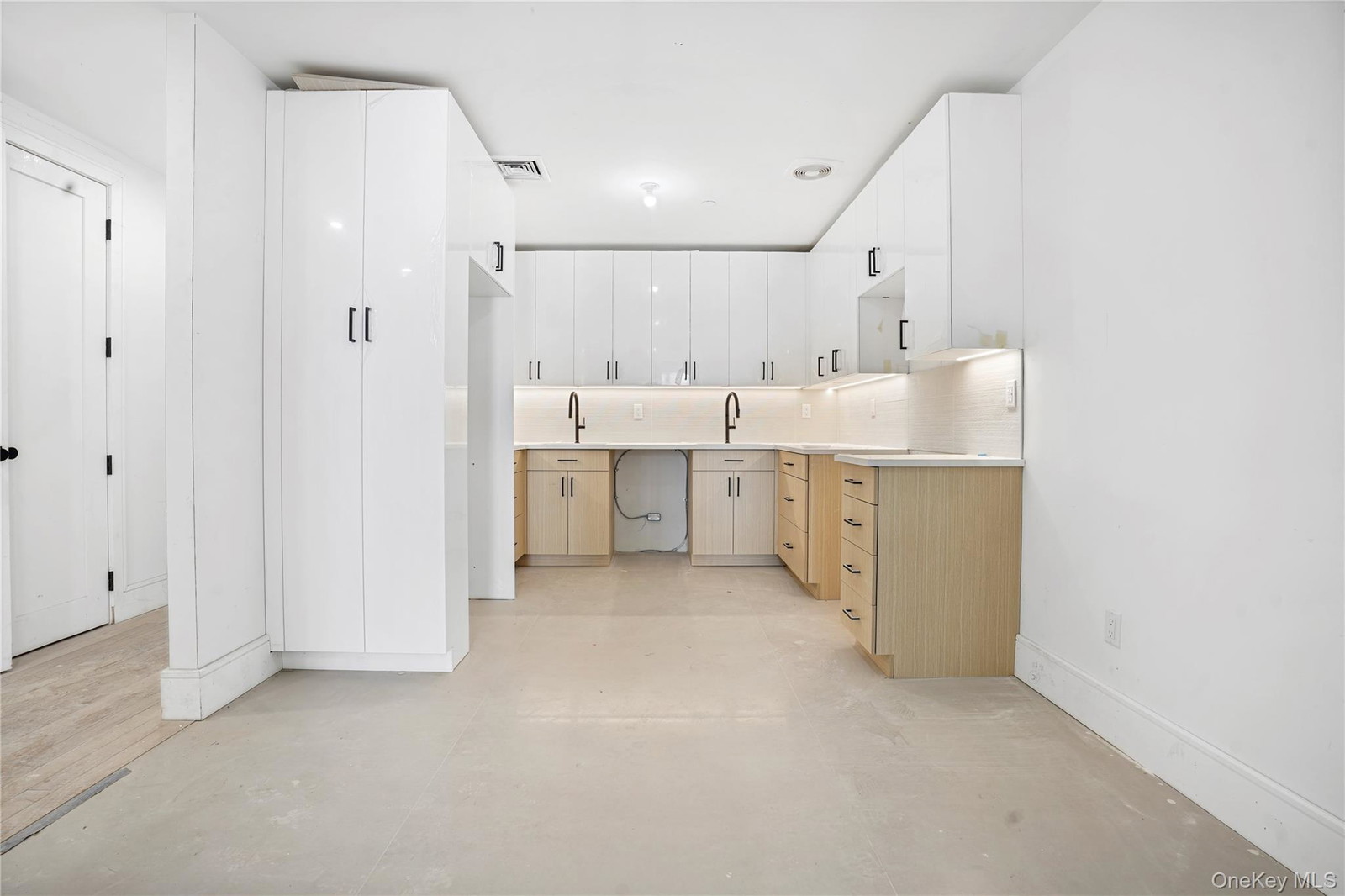 376 Vernon Ave Unit 3A